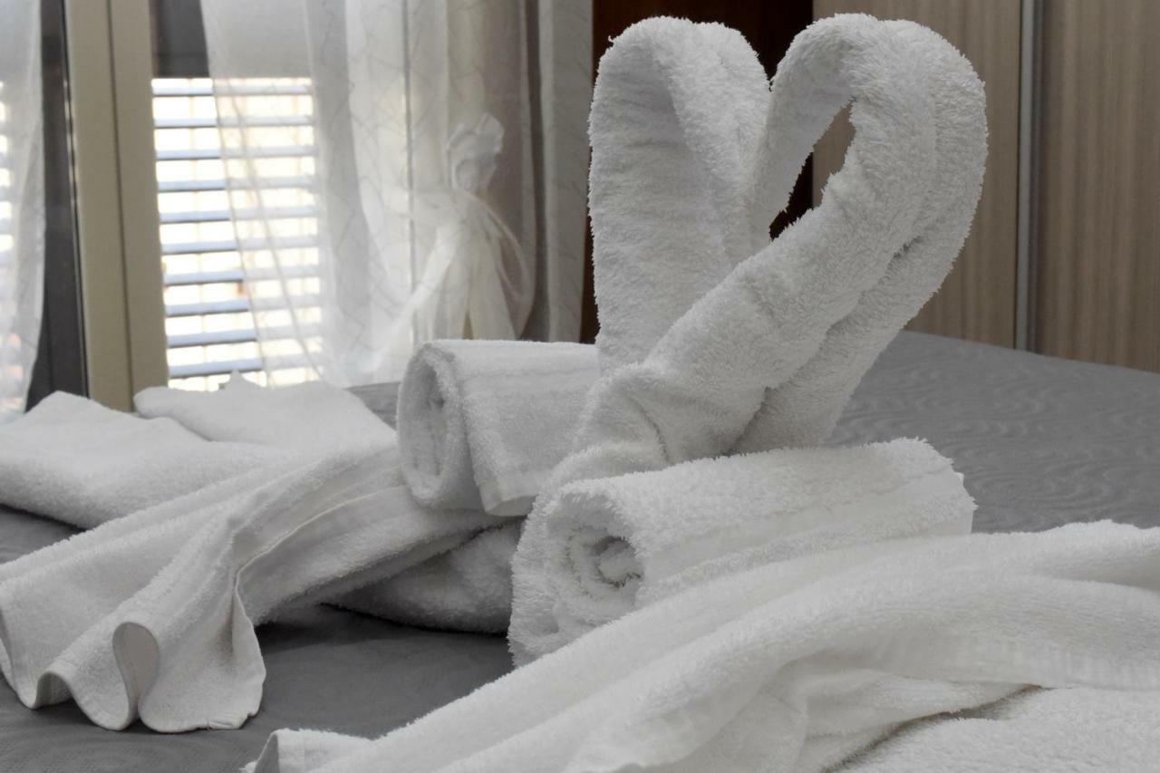 La Casa Di Nonna Dina Villa Szirakúza Kültér fotó